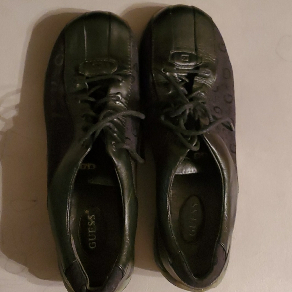 Guess Womens Mercury Mania Size 7 M Driving Shoes